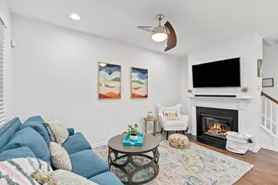 10007 Lynnberry Place, Raleigh, NC 27617 - Photo 7