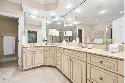 8820 Mariner Drive, Raleigh, NC 27615 - Photo 17
