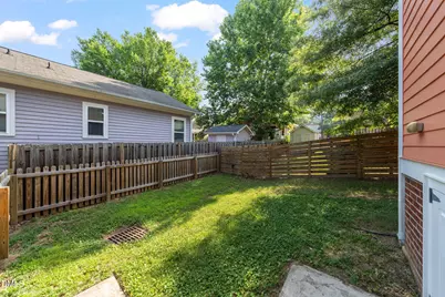 805 E Jones Street, Raleigh, NC 27601 - Photo 15