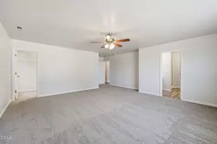 1009 Harvest Point Dr, Fuquay-Varina, NC 27526 - Photo 17