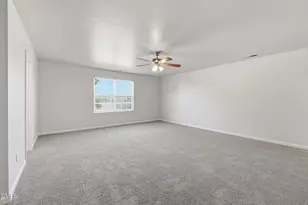 1009 Harvest Point Dr, Fuquay-Varina, NC 27526 - Photo 15