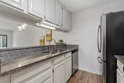 700 Bishops Park Drive #204, Raleigh, NC 27605 - Photo 5