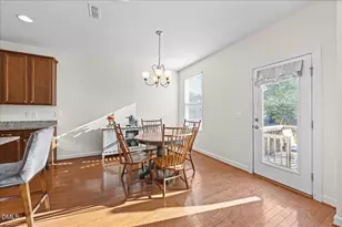 700 Maple Brook Rd, Fuquay-Varina, NC 27526 - Photo 5