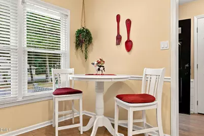 6412 Meadow View Drive, Raleigh, NC 27609 - Photo 7