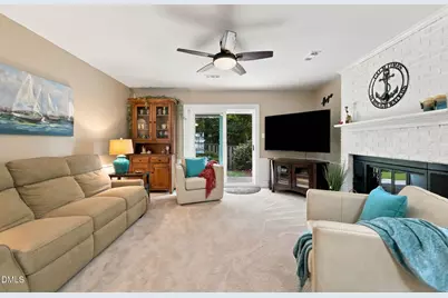 6412 Meadow View Drive, Raleigh, NC 27609 - Photo 15