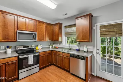 942 Shining Wire Way, Morrisville, NC 27560 - Photo 5