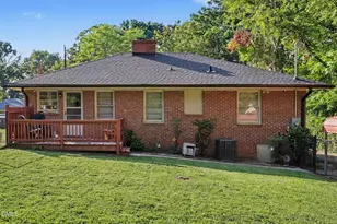 1617 Oakdale Cir, Henderson, NC 27536 - Photo 5