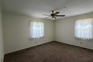 406 Woodruff Rd, Selma, NC 27576 - Photo 9