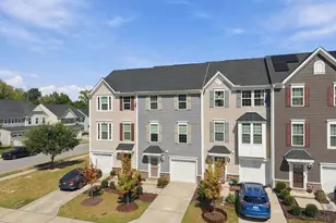524 Autumn Cure Ct, Fuquay-Varina, NC 27526 - Photo 3