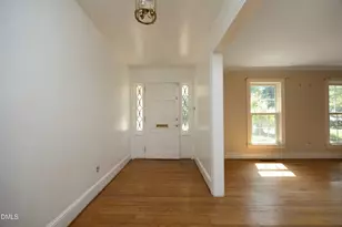 910 Parham St, Henderson, NC 27536 - Photo 9