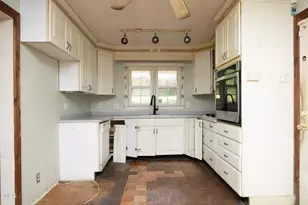 910 Parham St, Henderson, NC 27536 - Photo 17