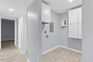 500 Umstead Dr, Chapel Hill, NC 27516 - Photo 13