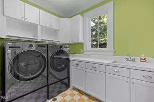 11417 Governors Dr, Chapel Hill, NC 27517 - Photo 59