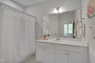 864 Flower Manor Dr, Wendell, NC 27591 - Photo 3