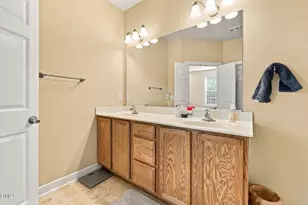 1716 Maizefield Ln, Fuquay-Varina, NC 27526 - Photo 19
