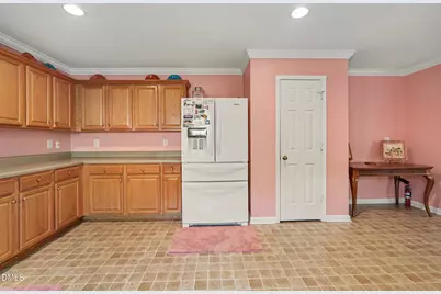 204 Georgetowne Drive, Clayton, NC 27520 - Photo 11