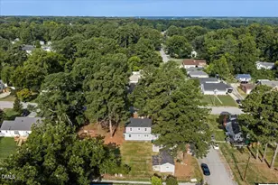 400 Rapids St, Roanoke Rapids, NC 27870 - Photo 1