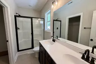 1011 E Maplewood Dr, Benson, NC 27504 - Photo 7