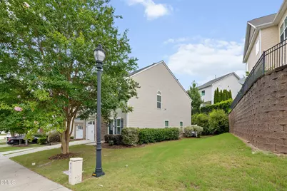 442 Panorama View Loop, Cary, NC 27519 - Photo 3