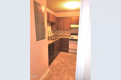500 Umstead Drive #A302, Chapel Hill, NC 27516 - Photo 5