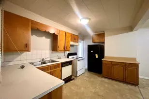 628 New St, Graham, NC 27253 - Photo 5