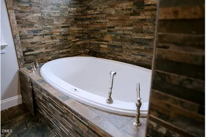 4829 Boulder Creek Lane, Raleigh, NC 27613 - Photo 59