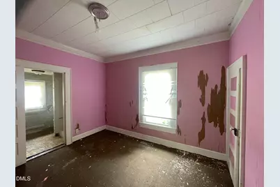 904 Stokes Street, Burlington, NC 27215 - Photo 5
