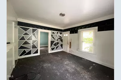 904 Stokes Street, Burlington, NC 27215 - Photo 3