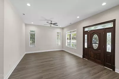 311 E Davis Street, Smithfield, NC 27577 - Photo 7