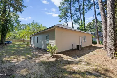 311 E Davis Street, Smithfield, NC 27577 - Photo 43