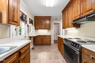 807 W Carr St, Dunn, NC 28334 - Photo 15