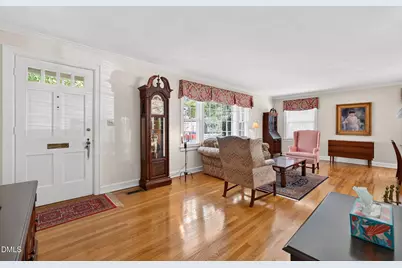 807 W Carr Street, Dunn, NC 28334 - Photo 5