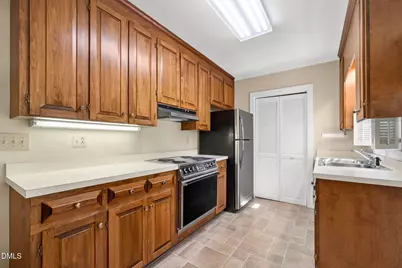 807 W Carr Street, Dunn, NC 28334 - Photo 13