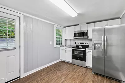 106 W Allen Street, Four Oaks, NC 27524 - Photo 7