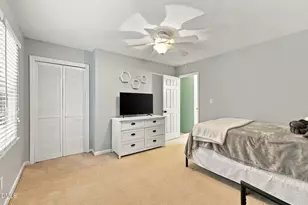 371 Umstead Dr, Chapel Hill, NC 27516 - Photo 15