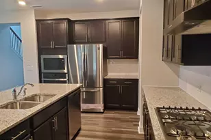 812 Matterhorn Dr, Fuquay Varina, NC 27526 - Photo 9