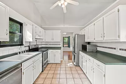 5609 Groomsbridge Court, Raleigh, NC 27612 - Photo 3