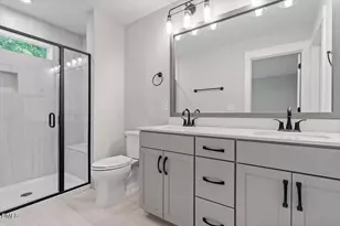 1111 Blackthorn Ln, Durham, NC 27703 - Photo 15