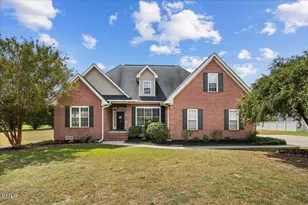 208 Sevendales Dr, Goldsboro, NC 27534 - Photo 1