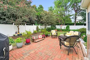 117 Holly Bay Ln, Holly Springs, NC 27540 - Photo 9