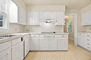 3349 Cheswick Dr, Raleigh, NC 27609 - Photo 11