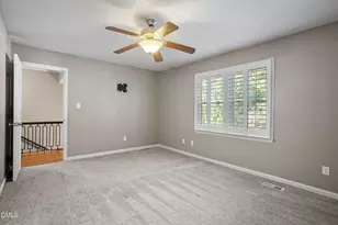 6424 Meadow View Dr, Raleigh, NC 27609 - Photo 17