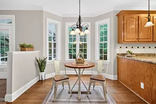 2909 Whitehart Ln, Raleigh, NC 27606 - Photo 11