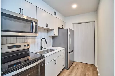 2600 Noble Road #D, Raleigh, NC 27608 - Photo 5