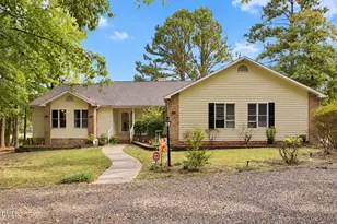 573 Broadmoor Ct, Sanford, NC 27332 - Photo 1