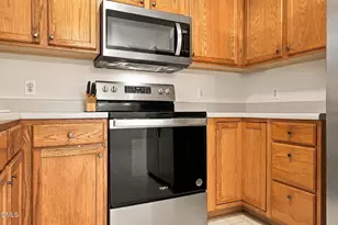2220 Turtle Point Dr, Raleigh, NC 27604 - Photo 9