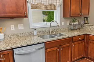 417 Field Glow Ln, Apex, NC 27539 - Photo 11