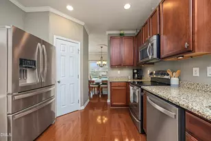 417 Field Glow Ln, Apex, NC 27539 - Photo 9