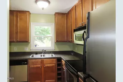 109 Gunston Court, Chapel Hill, NC 27514 - Photo 7