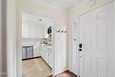 118 Clancy Circle, Cary, NC 27511 - Photo 9